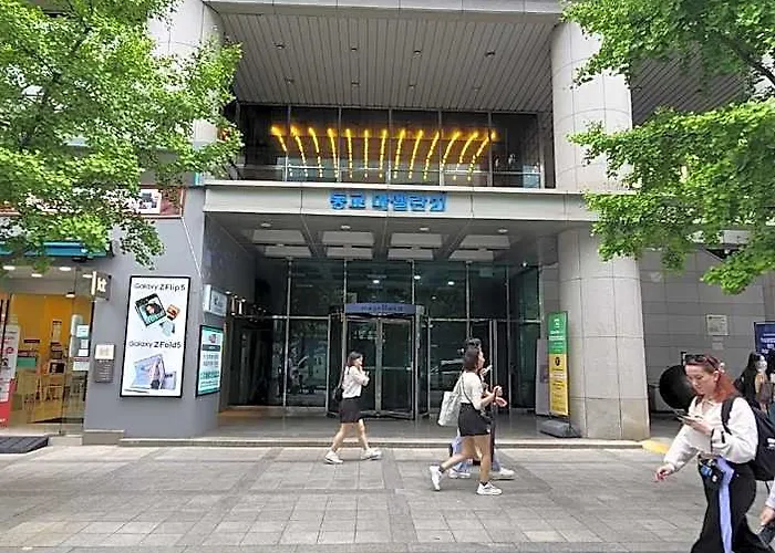 Jeongstay Hotel *